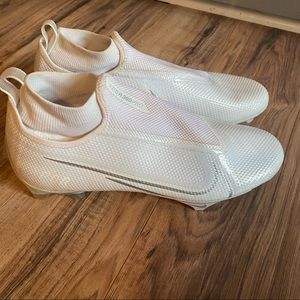 Nike Vapor Edge Pro 360 white chrome football cleats 11.5